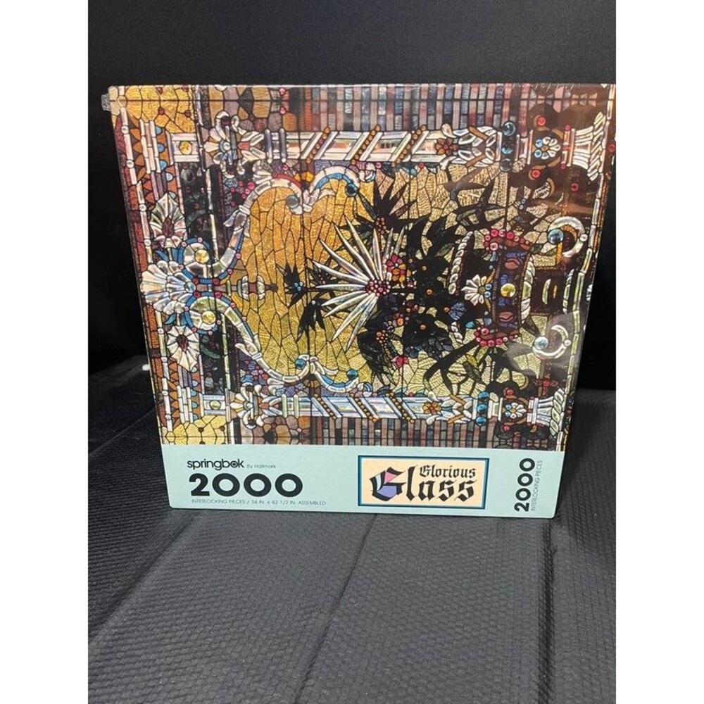 Beautiful large 2000 piece Puzzle